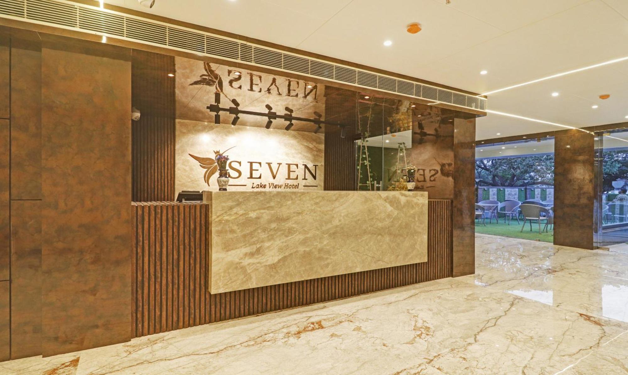 Treebo Premium Seven Lake View Hyderabad Exteriör bild